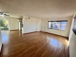 Building Photo - 5051 Dubois Dr