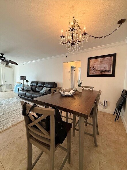 Building Photo - 3221 S Ocean Blvd