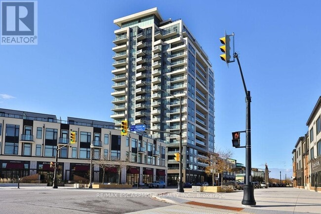 Building Photo - 385 Winston Rd