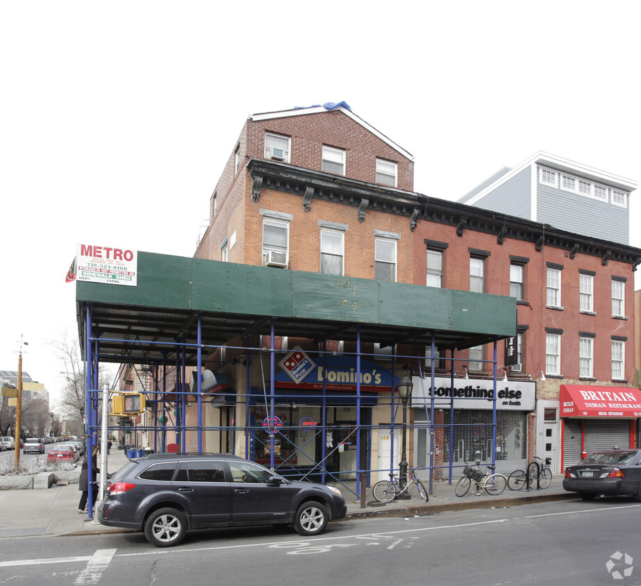 Primary Photo - 146 Smith St