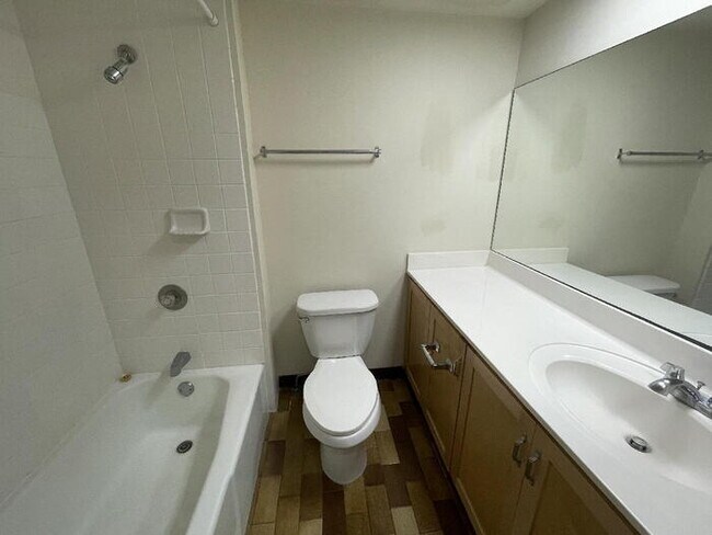 Building Photo - KAPIOLANI TERRACE studio, pkg, sec, A/C, l...