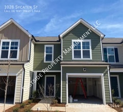 Building Photo - 1028 Sycaten St