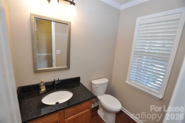 Foto del edificio - 8421 Southgate Commons Dr