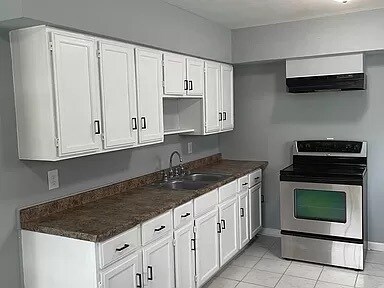 Foto del edificio - 529 N Sheffield Ave