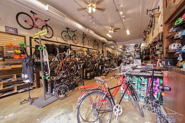 Building Photo - 376 Bedford Ave