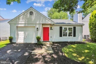 Building Photo - 13348 Neerwinder Pl