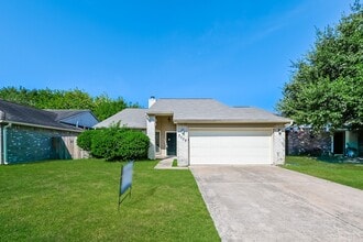 Building Photo - 3009 Walnut Springs Dr