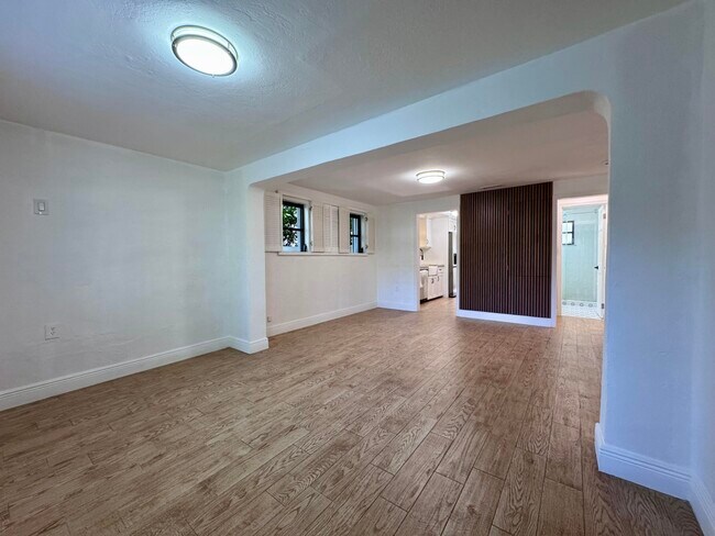 Building Photo - 2390 SW 18th Ave