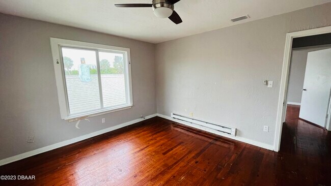 Foto del edificio - 145 S Hollywood Ave