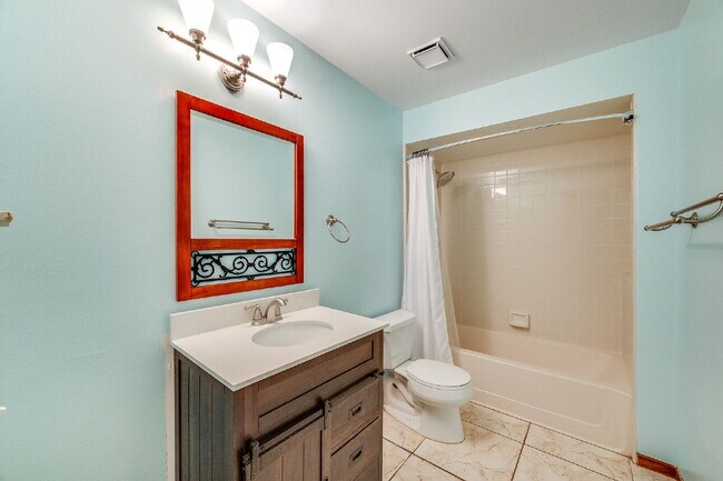 Foto del edificio - Beautifully updated Pool Home