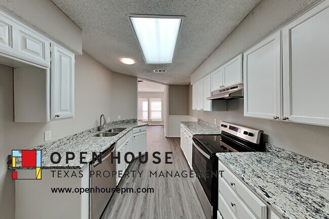 Building Photo - 6306 Tempest Dr, Arlington