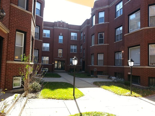 Cornelia Apartments Chicago Il Cornelia Apartments Chicago Il