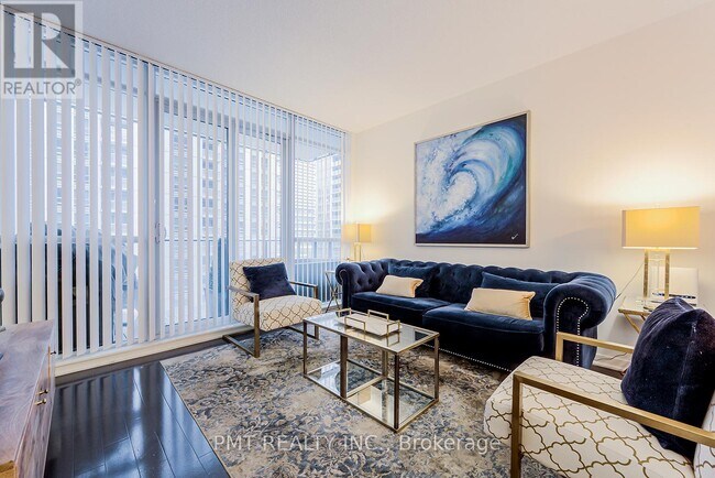 Photo du bâtiment - 770-770 Bay St.