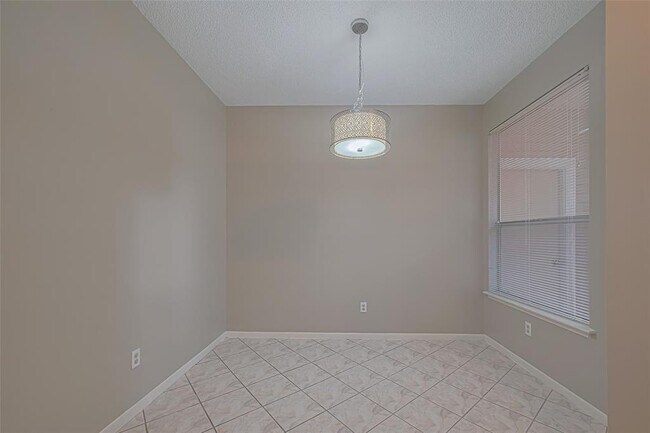 Foto del edificio - 3315 Golden Trails Dr