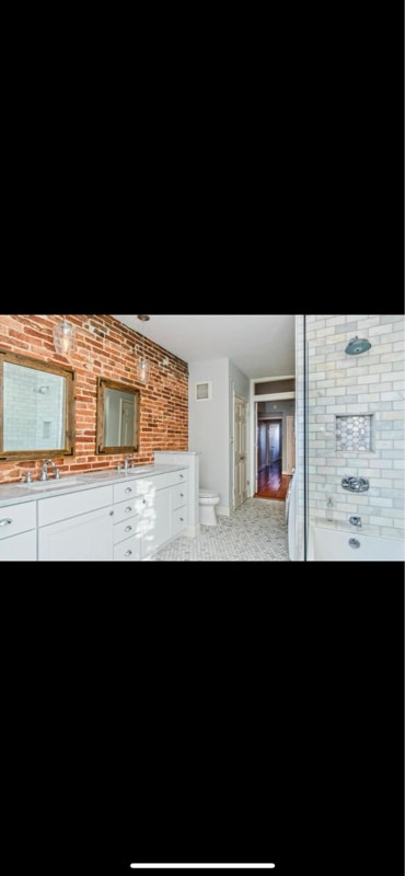 Building Photo - 2127 E Fairmount Ave