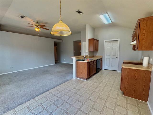 Foto del edificio - 12320 Fish Rd