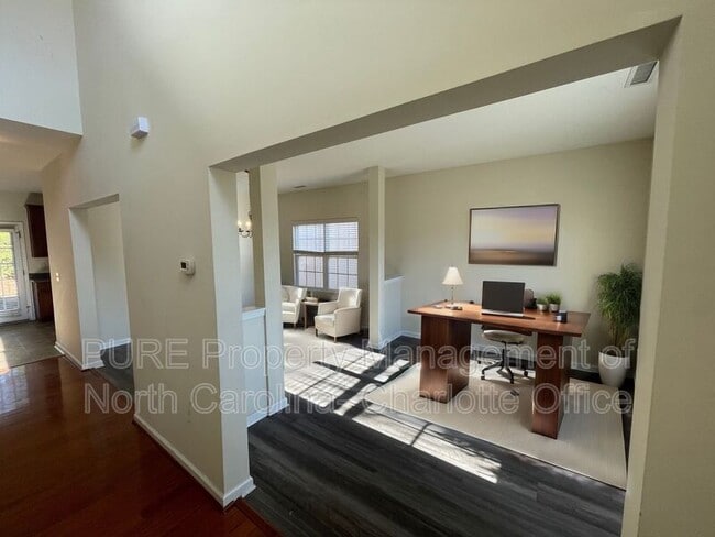 Photo - 705 Weeping Willow Dr House