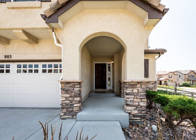 Foto del edificio - Charming 3 Bed, 2.5 bath in Northgate in D20