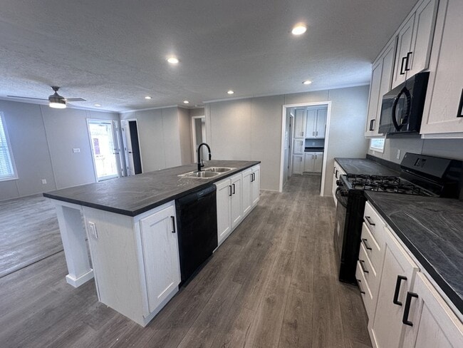 Foto del edificio - 29638 Danbury Ct