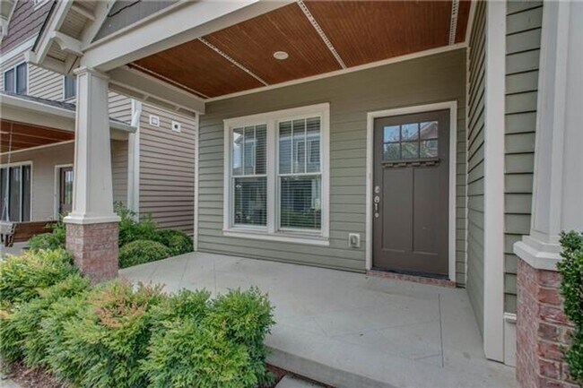 Foto del edificio - Awesome 2BE/2BA in the Carothers Farms!!