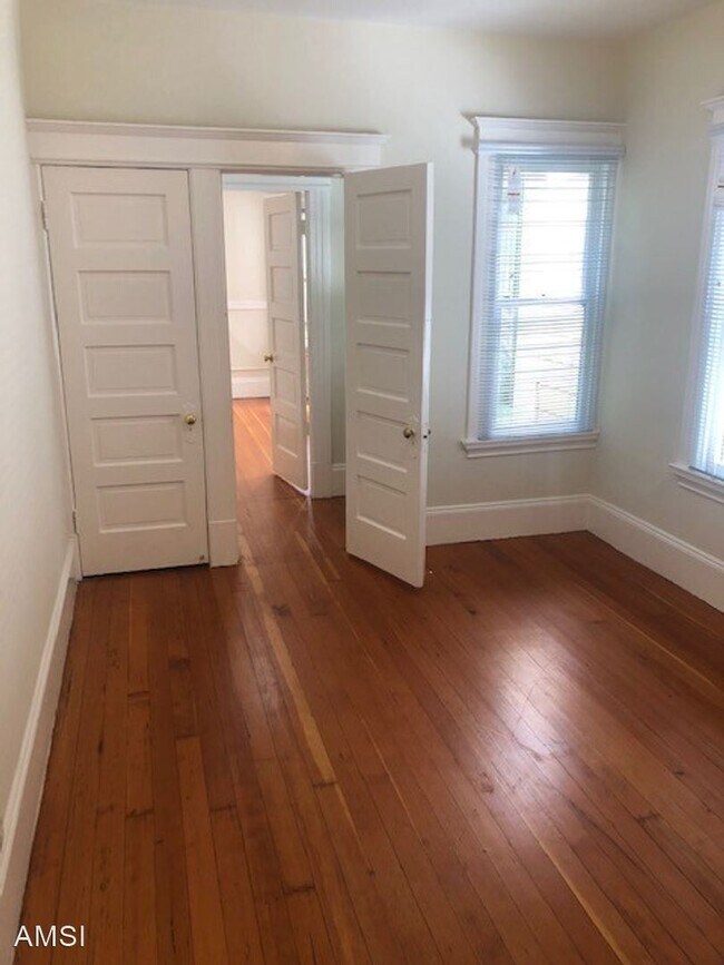 Foto del edificio - 3 br, 2 bath House - 1331 Grove Street