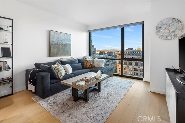 Foto principal - 400 S Broadway