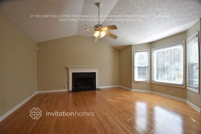 Building Photo - 380 Ashland Manor Dr