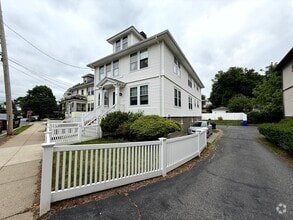 Building Photo - 78 Hunnewell Ave