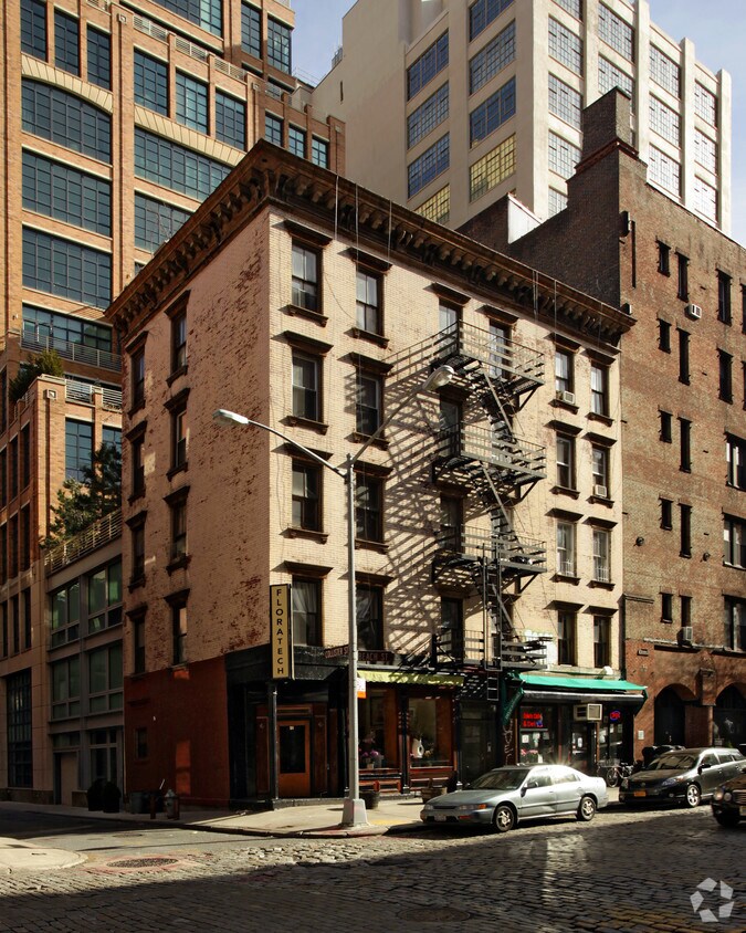 Primary Photo - 49 Beach St