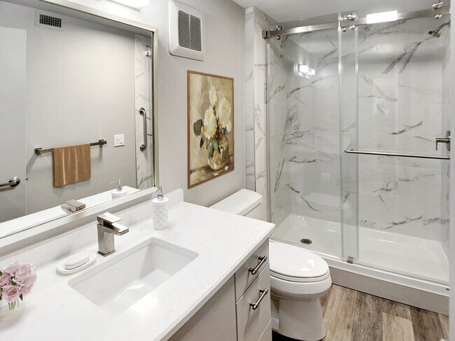 Foto del edificio - Lake Tower