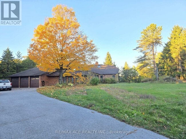 Building Photo - 5 Island Ct