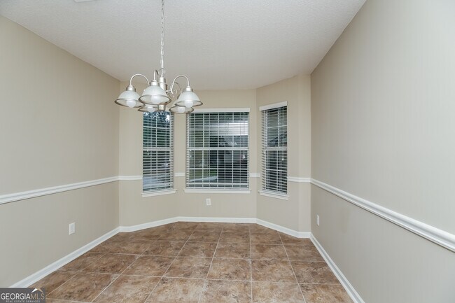 Foto del edificio - 6144 Idlewood Manor