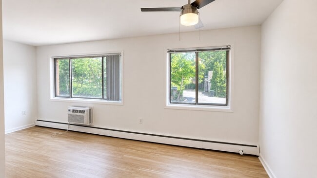 Photo - 4465 MacArthur Blvd NW Apartment