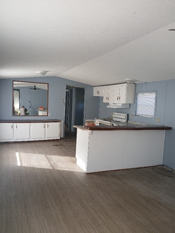 Foto del edificio - 1705 Woodlawn Ct