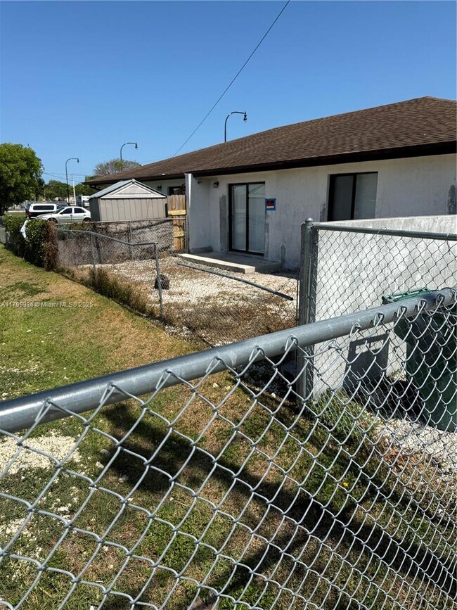 Building Photo - 26735 SW 139th Ave