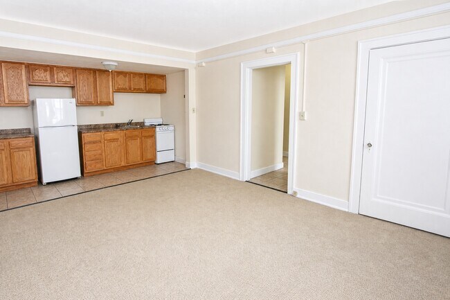 Apartamento de 1 dormitorio en planta baja (Unidad B2) - ¡TODO ALQUILADO! - Oakland Apartments