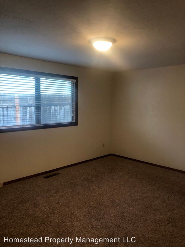 Foto del edificio - 618-620 W Ellendale Ave