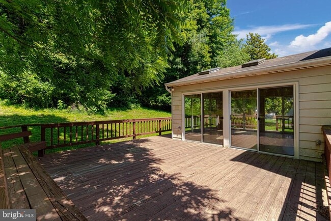 Building Photo - 11778 Hollyview Dr