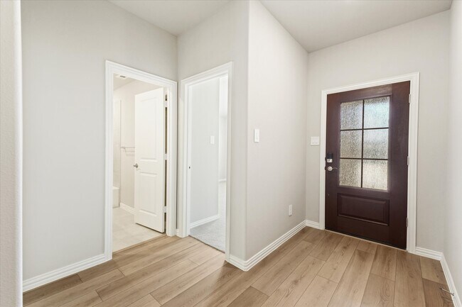 Foto del edificio - 2229 Mustang Way