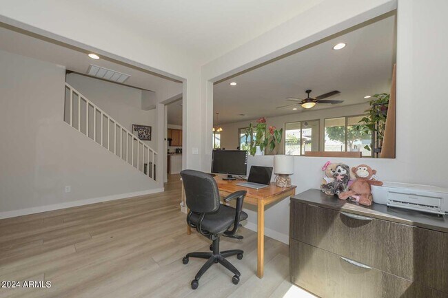 Foto del edificio - 17780 W Jessie Ln