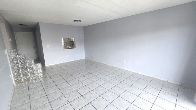Foto del edificio - 2800 NW 56th Ave