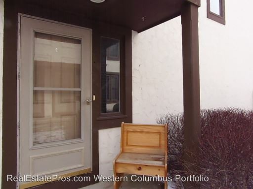 Building Photo - 319 Saint Andrews Dr