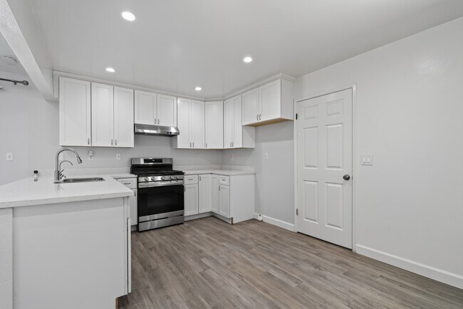 Foto del edificio - 5607 Goldfield Dr
