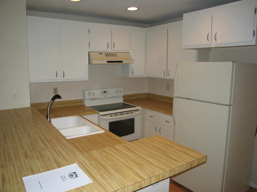 Building Photo - 25003 Peachland Ave