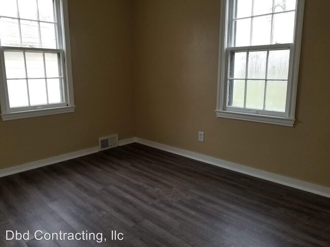 Building Photo - 3 br, 1 bath House - 2604 Cambridge Blvd