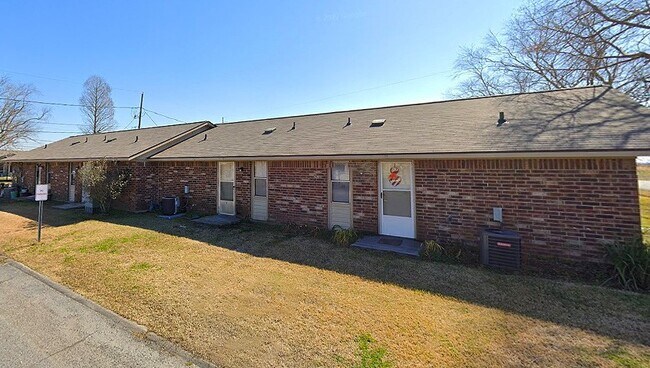 Foto del edificio - 425 Memorial Dr