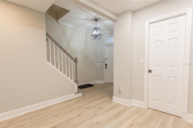 Building Photo - 1508 S Bay Villa Pl