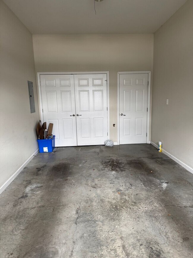 Foto del edificio - 516 Borden Rd