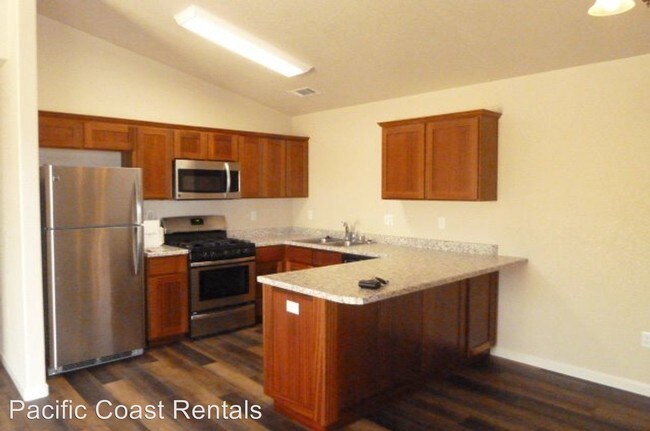 Building Photo - 3 br, 2 bath House - 1835 Linda Way