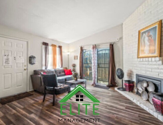 Building Photo - Charming 3-Bedroom Duplex in North Highlan...
